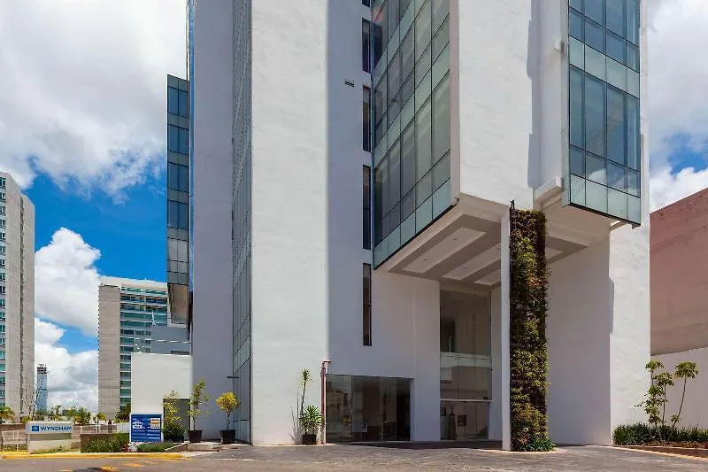 Wyndham Puebla Angelopolis 호텔 5*,  멕시코