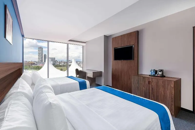 Hotel Wyndham Puebla Angelopolis 5*,
